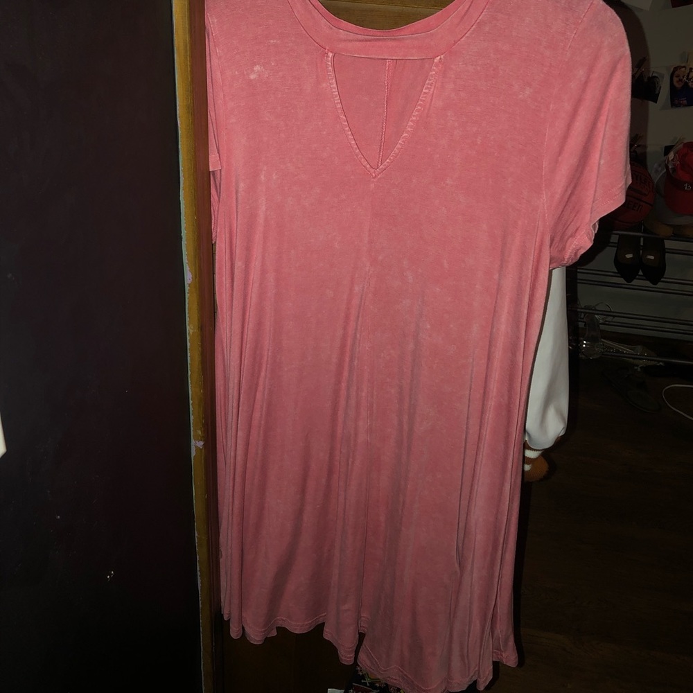 pink dress